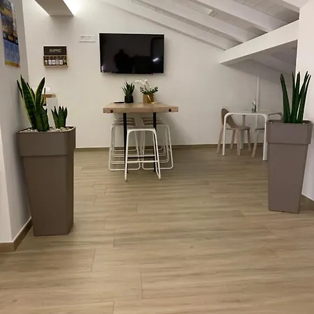 La Casa Di Filo Boutique 3* Roseto Degli Abruzzi